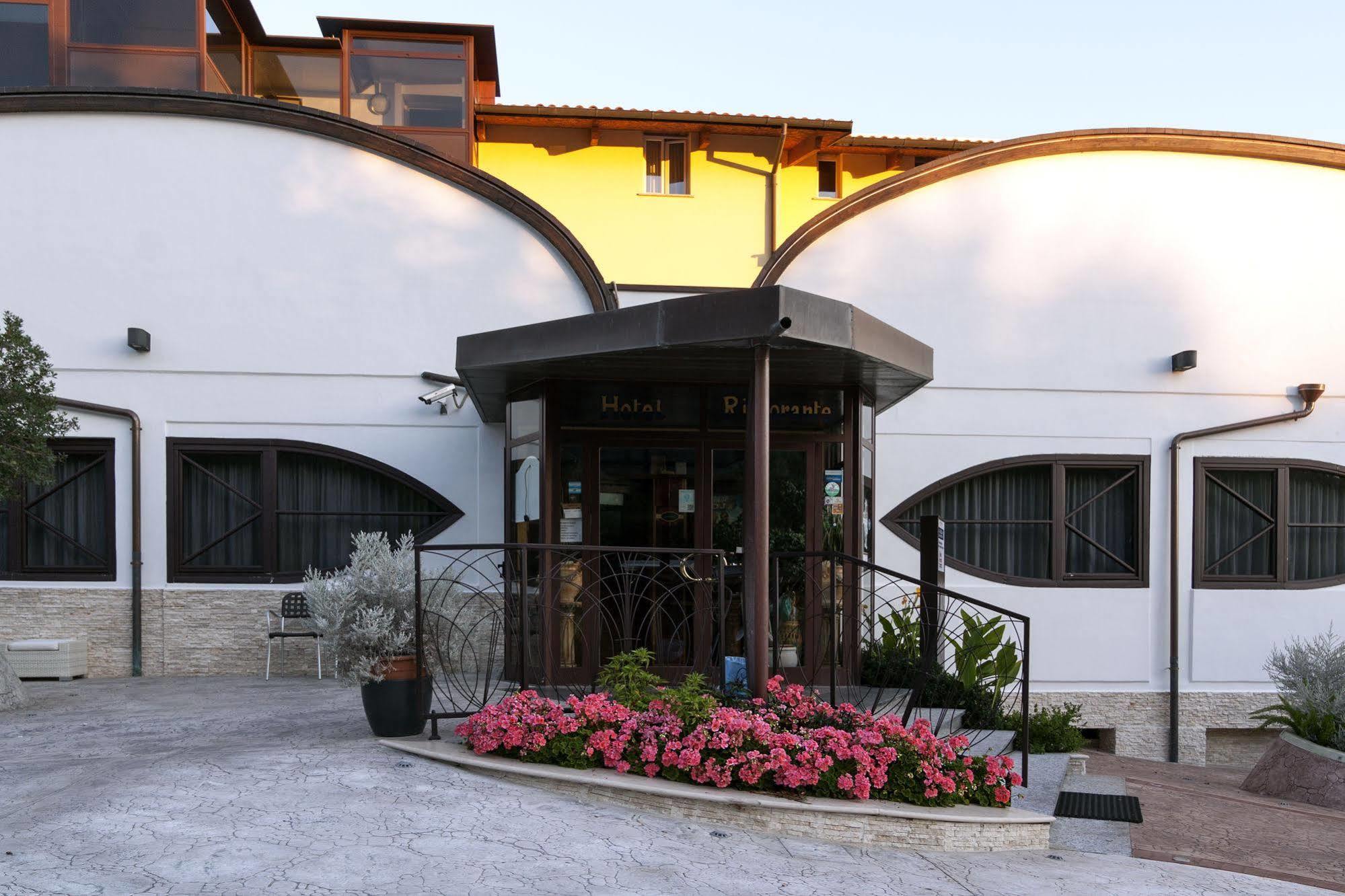 Casa Ferretti Di Ferretti Village シルヴィ・マリーナ エクステリア 写真